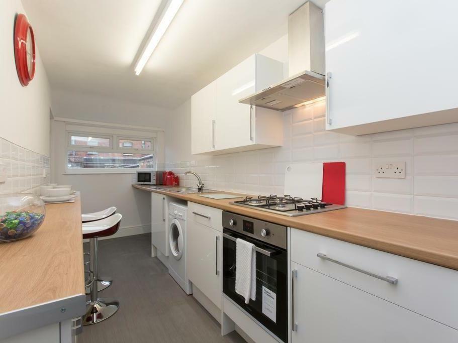 Townhouse @ 166 Ruskin Road Crewe Dış mekan fotoğraf